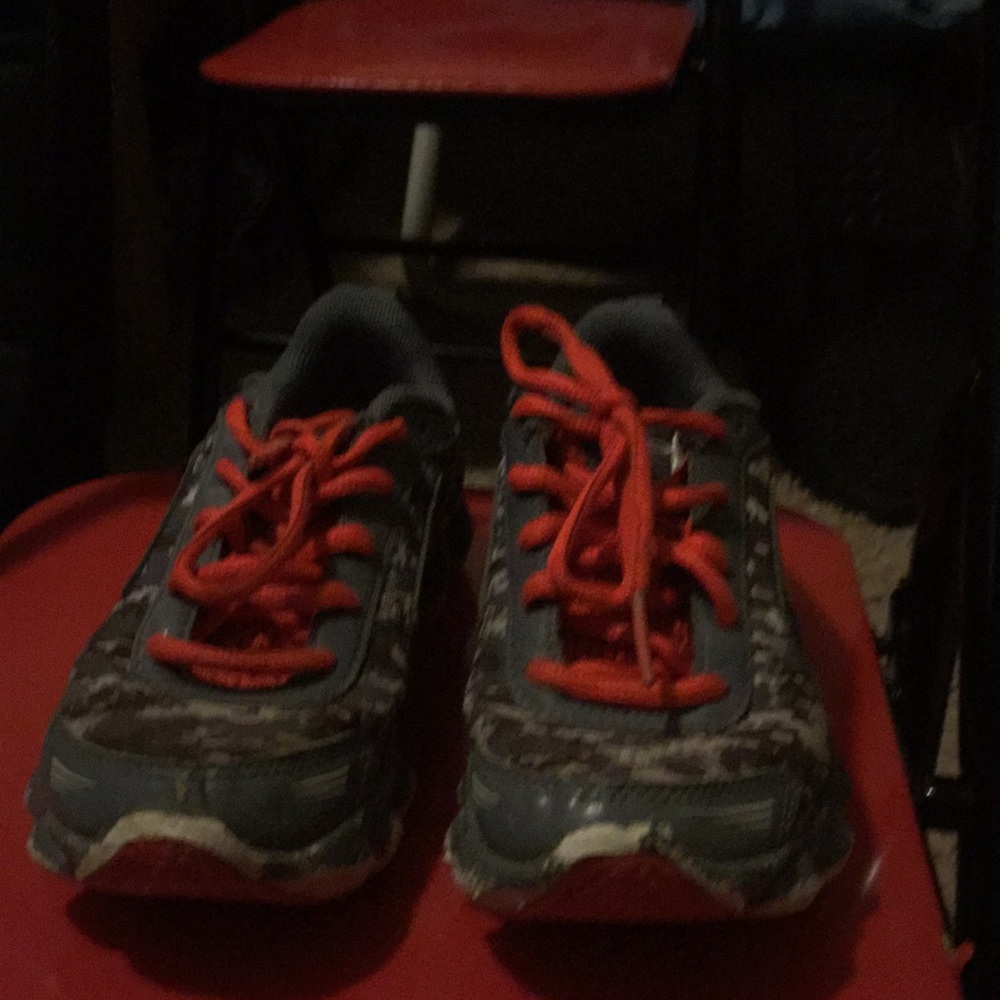 Kids Under Armour shoes